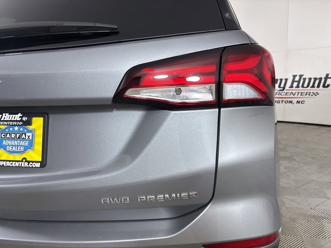 Used 2023 Chevrolet Equinox Premier image 33