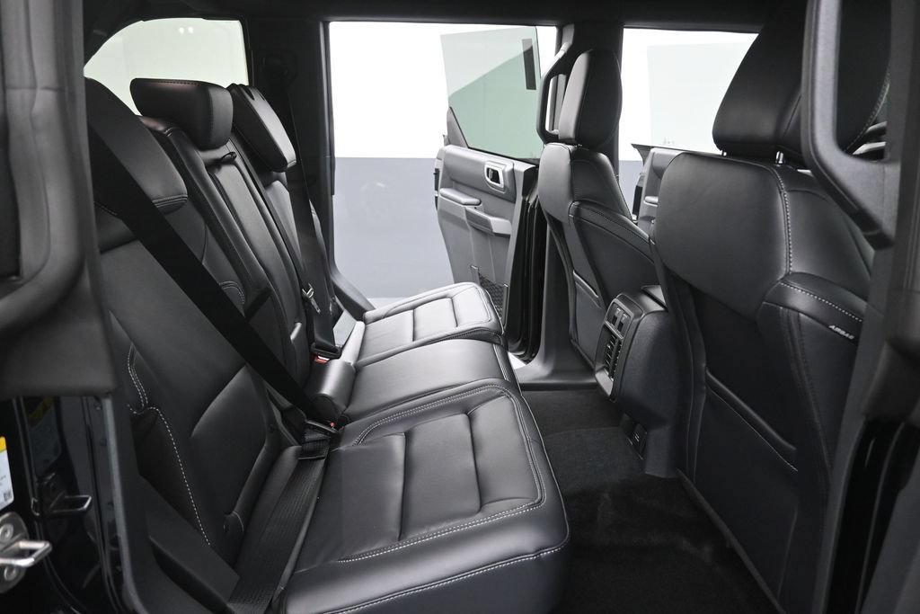 New 2026 Ford Bronco Outer Banks AWD/4WD image 14