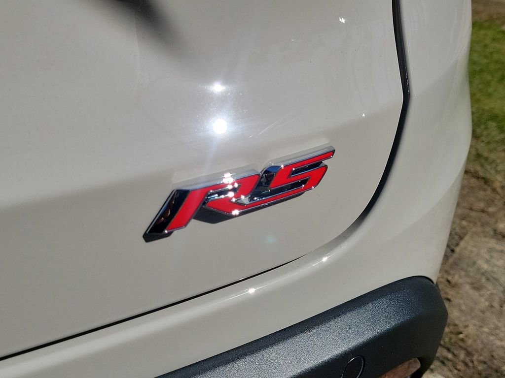 New 2026 Chevrolet Trax RS w/ Sunroof Package image 8