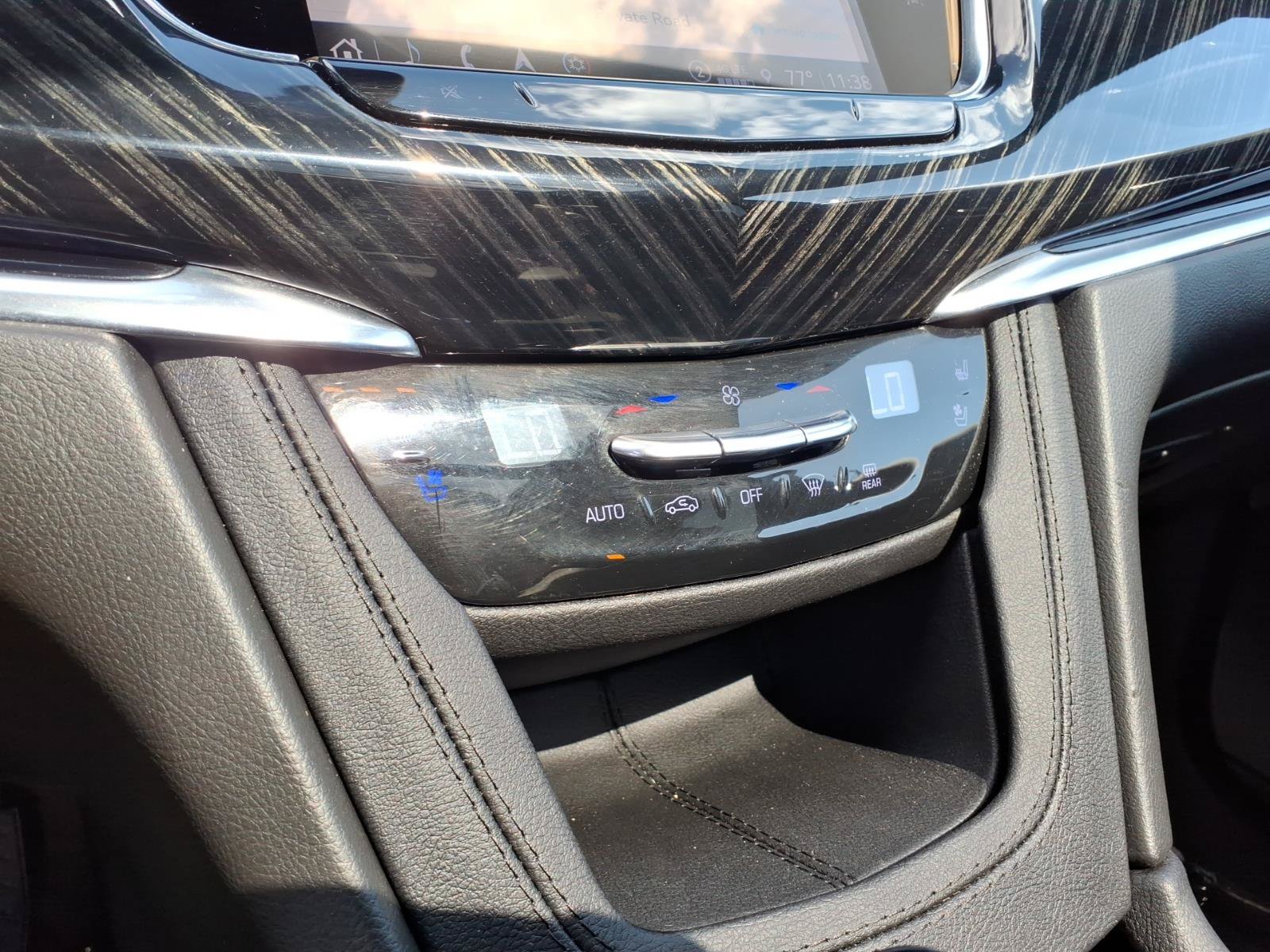 Certified 2023 Cadillac XT6 Premium Luxury AWD/4WD image 30