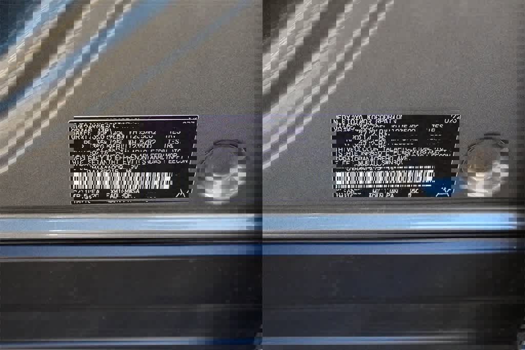 Used 2023 Toyota bZ4X Limited image 40