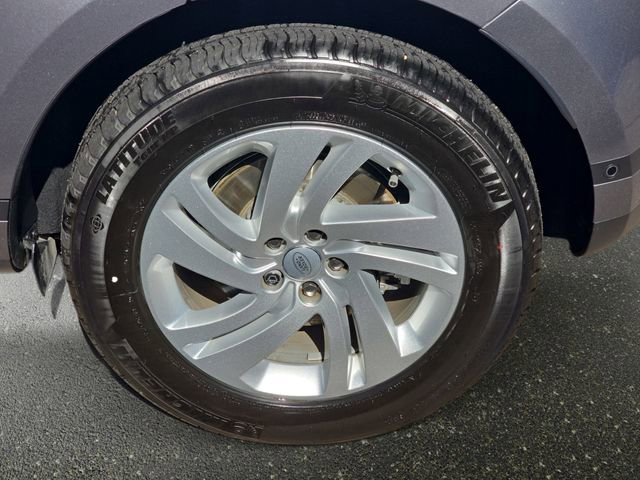 Certified 2025 Land Rover Range Rover Evoque S image 35