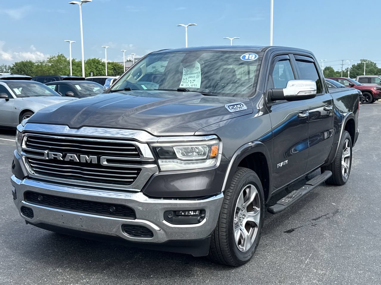 Used 2019 RAM 1500 Laramie AWD/4WD image 7