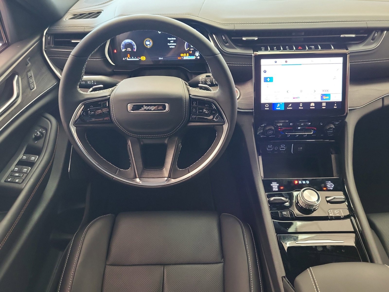 New 2025 Jeep Grand Cherokee L Overland w/ Luxury Tech Group IV image 24
