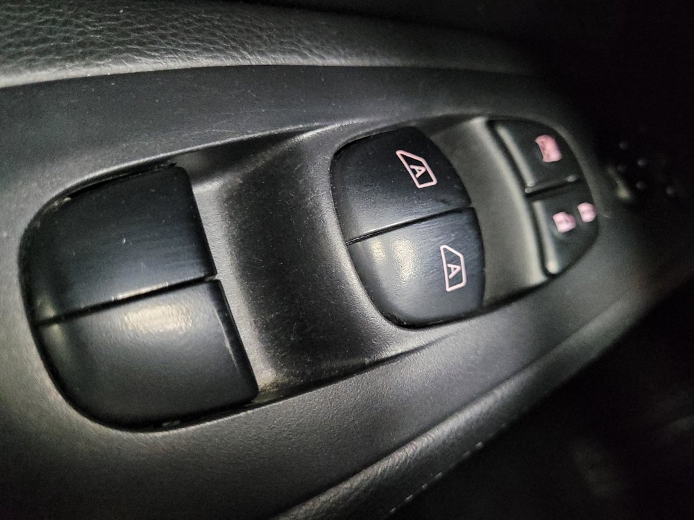 Used 2019 Nissan Pathfinder Platinum FWD image 27