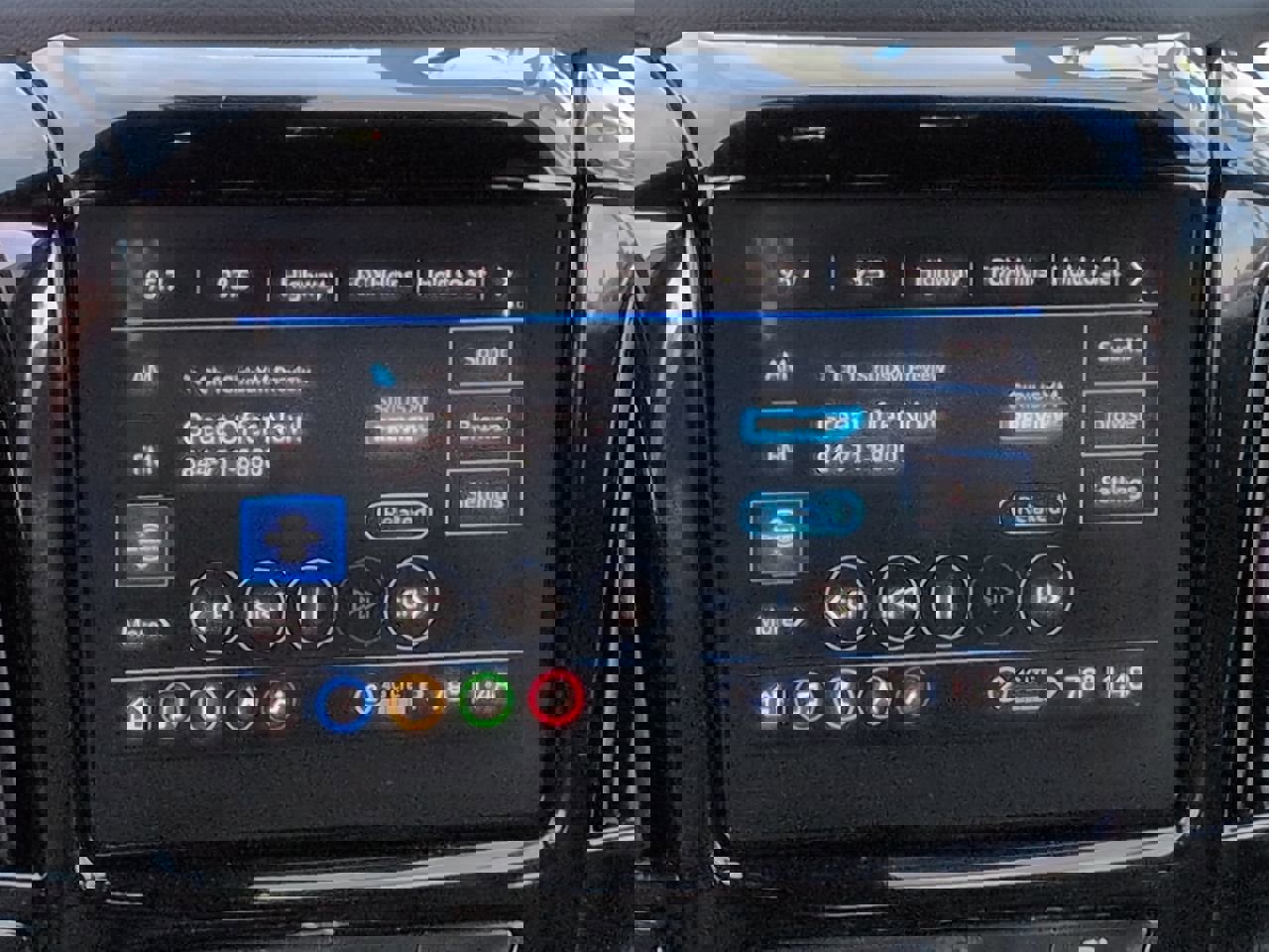 Used 2023 Chevrolet Traverse RS image 18