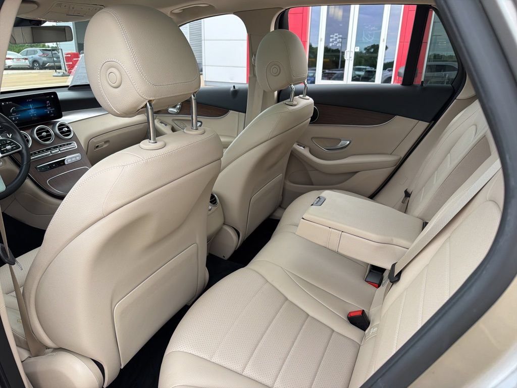 Used 2021 Mercedes-Benz GLC 300 4MATIC image 17