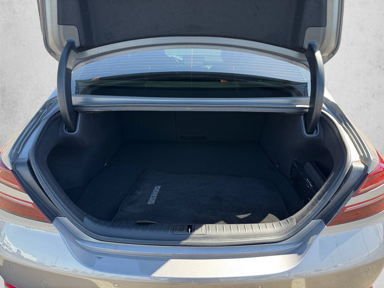 Used 2023 Genesis G70 3.3T w/ Sport Prestige Package RWD image 23