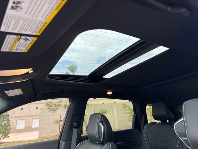 Used 2026 INFINITI QX60 Autograph w/ Dark Cargo Package image 11