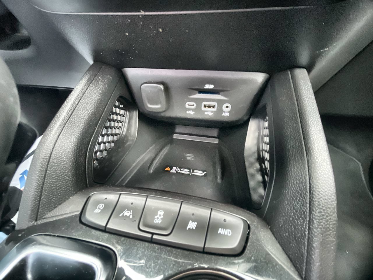 Used 2023 Chevrolet TrailBlazer ACTIV w/ Sun and Liftgate Package AWD/4WD image 35