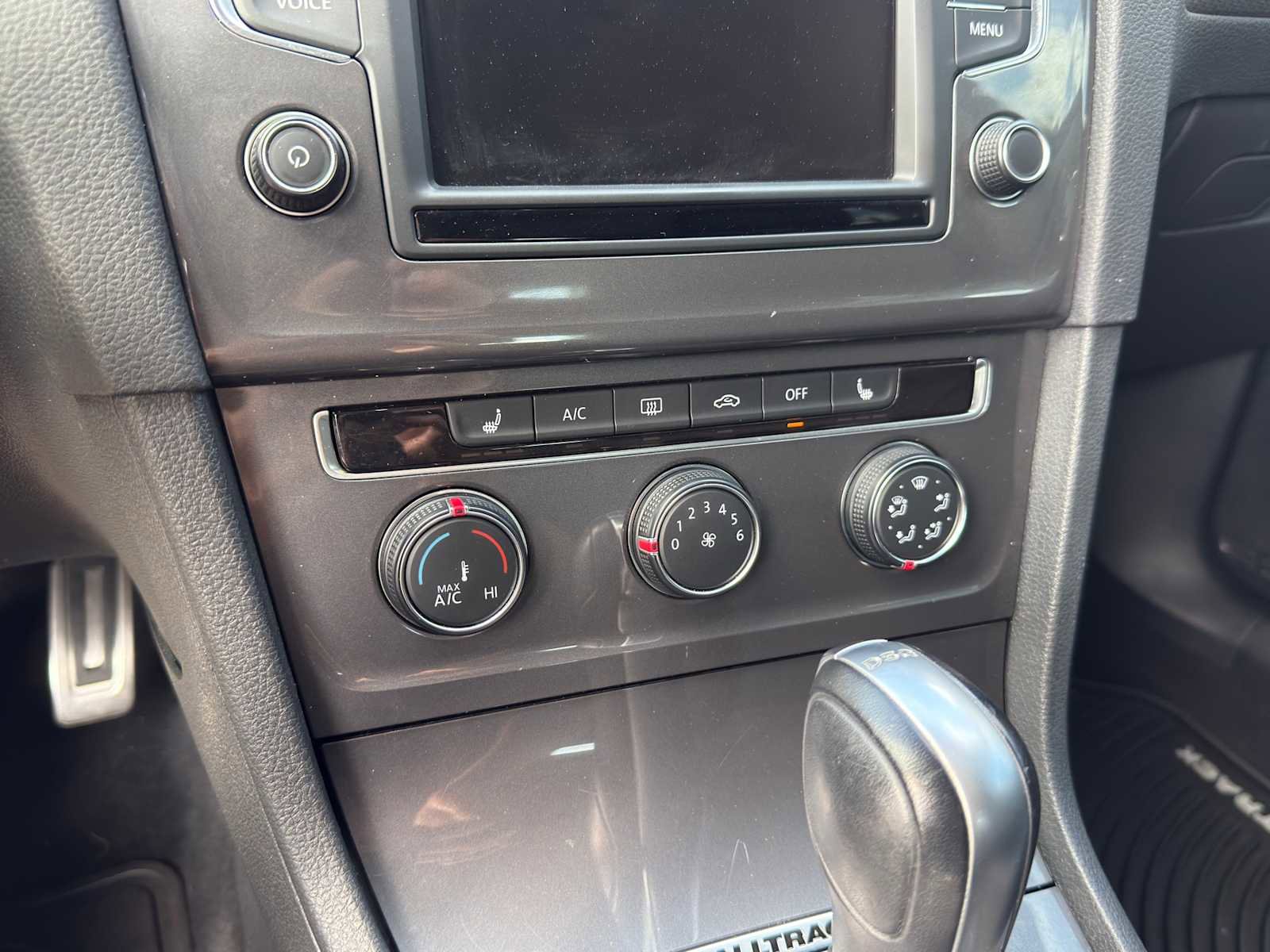 Used 2020 Kia Sorento EX image 16