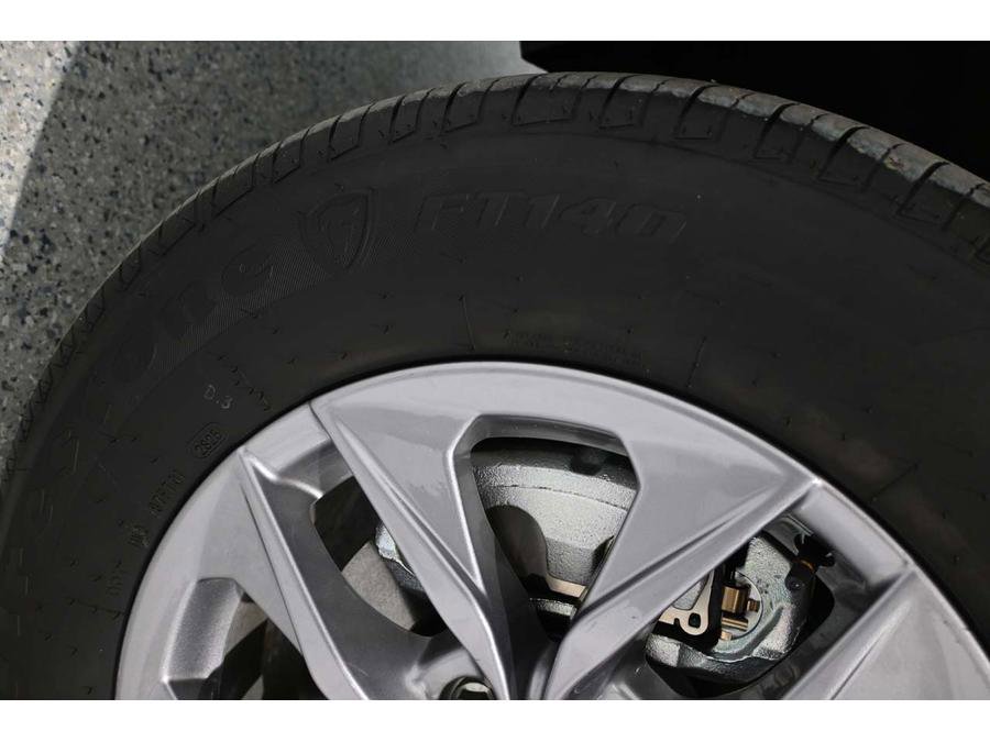 New 2025 Toyota Sienna LE image 12