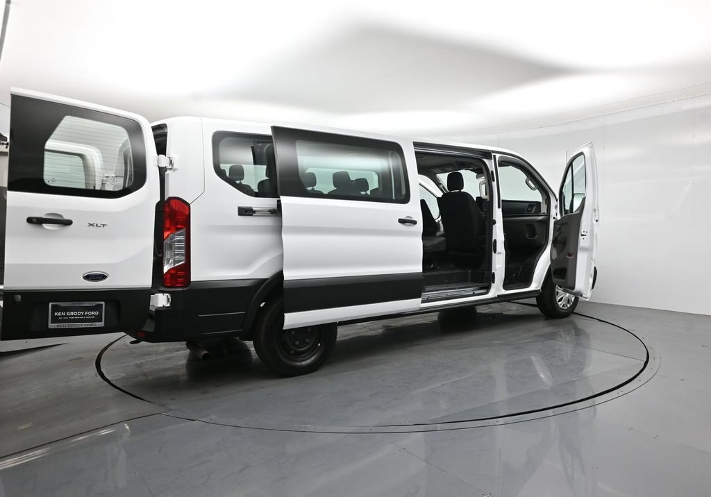 Certified 2023 Ford Transit 350 XLT RWD image 6