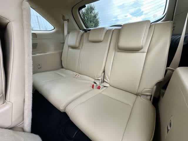 Used 2016 Toyota Highlander XLE AWD/4WD image 35