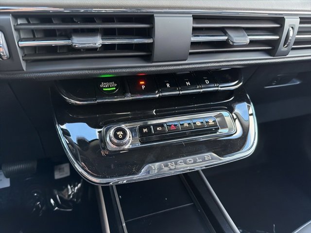 New 2026 Lincoln Corsair Premiere image 13