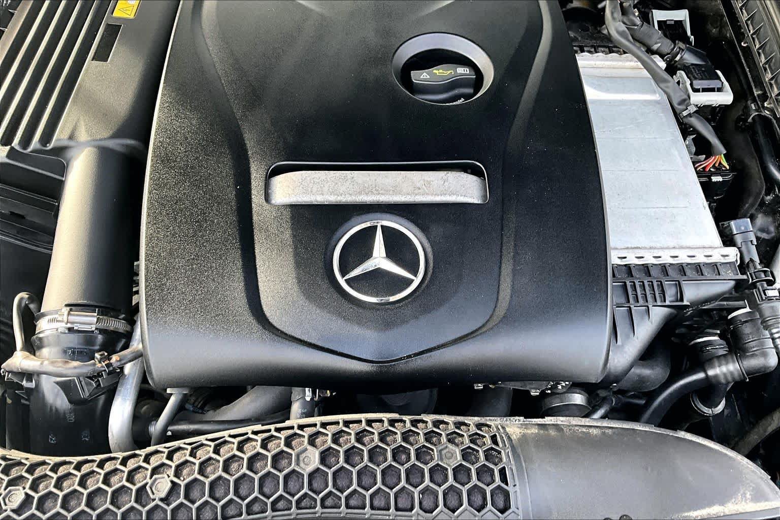 Used 2016 Mercedes-Benz C 300 4MATIC Sedan image 28
