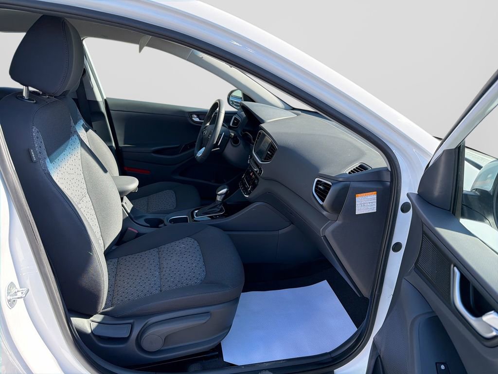 Used 2019 Hyundai Ioniq SEL image 30