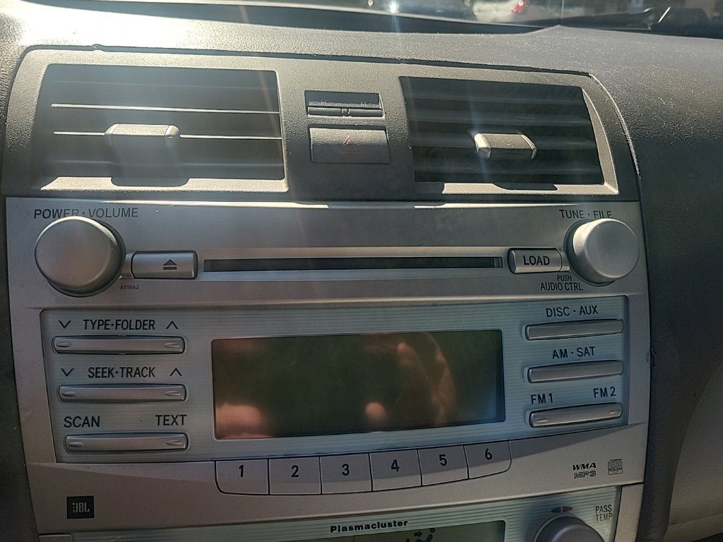 Used 2009 Toyota Camry XLE FWD image 19
