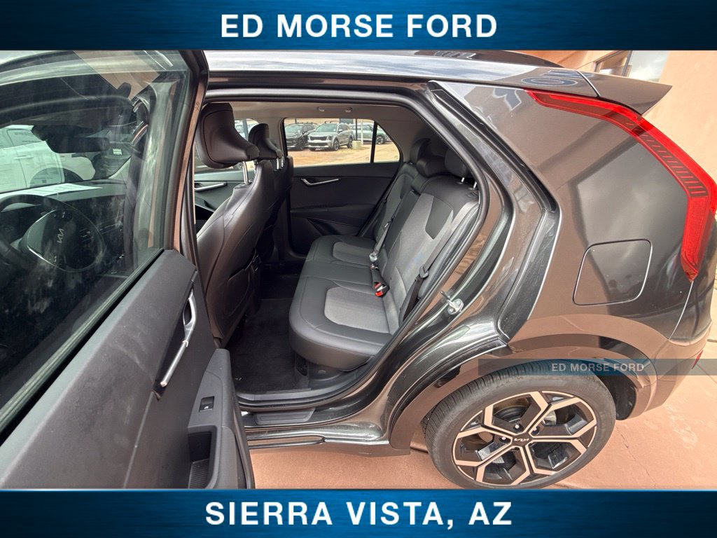Certified 2025 Kia Niro EX Touring FWD image 17