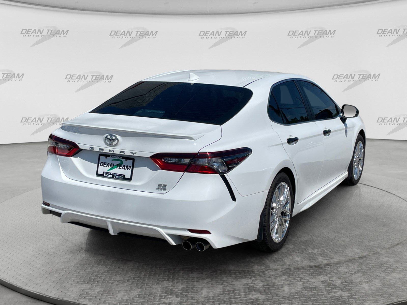 Used 2023 Toyota Camry SE AWD/4WD image 8