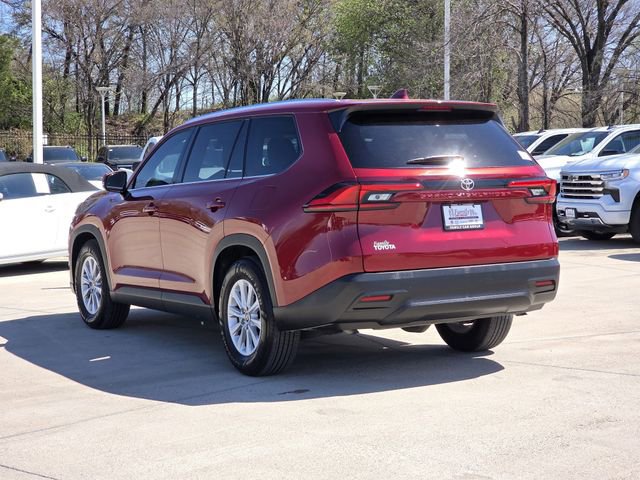 Used 2024 Toyota Grand Highlander XLE FWD image 3