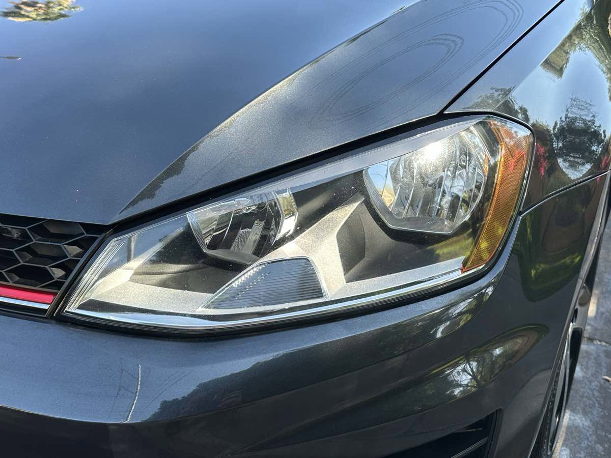 Used 2015 Volkswagen GTI SE FWD image 50