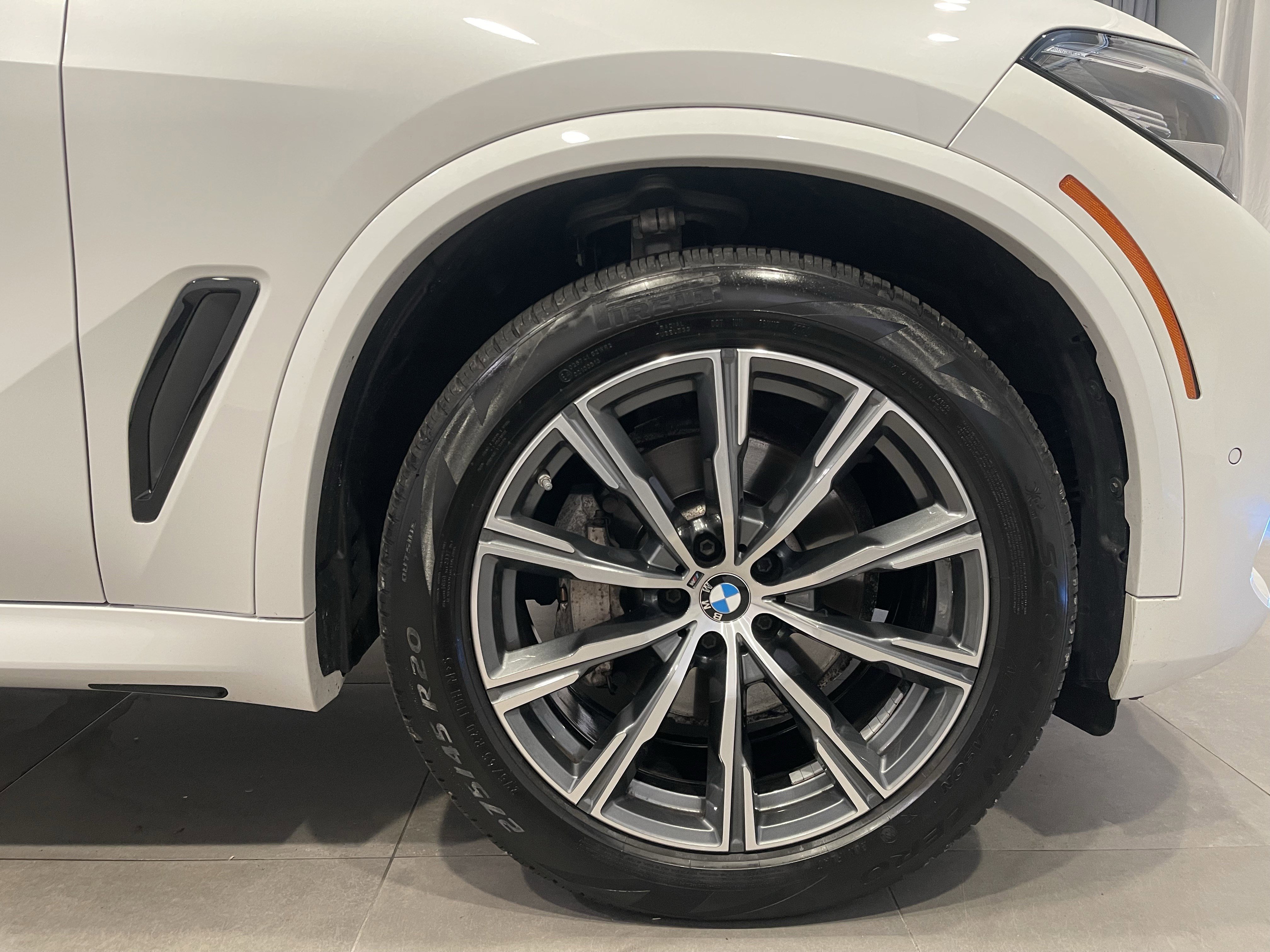 Certified 2023 BMW X5 xDrive40i w/ M Sport Package AWD/4WD image 10