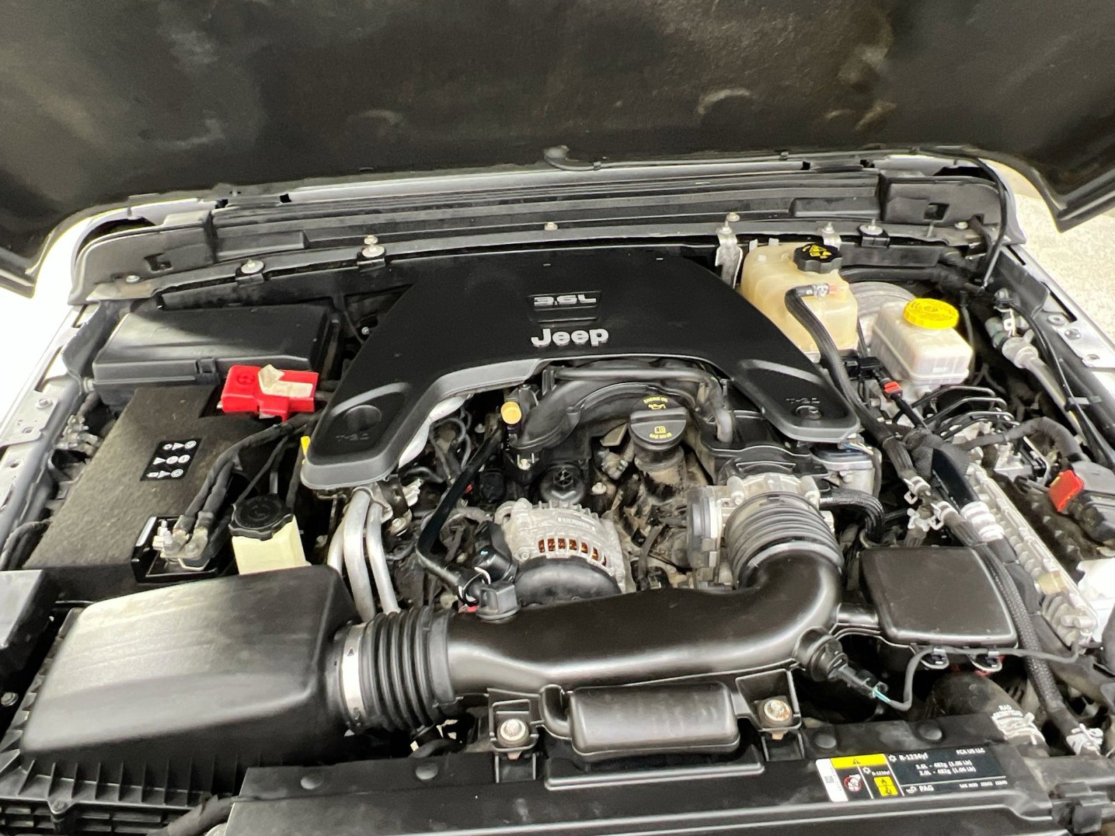 Used 2019 Jeep Wrangler Unlimited Rubicon image 32