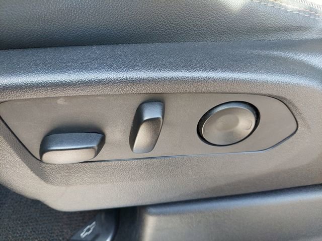 Used 2023 Chevrolet Silverado 1500 High Country w/ Technology Package image 15