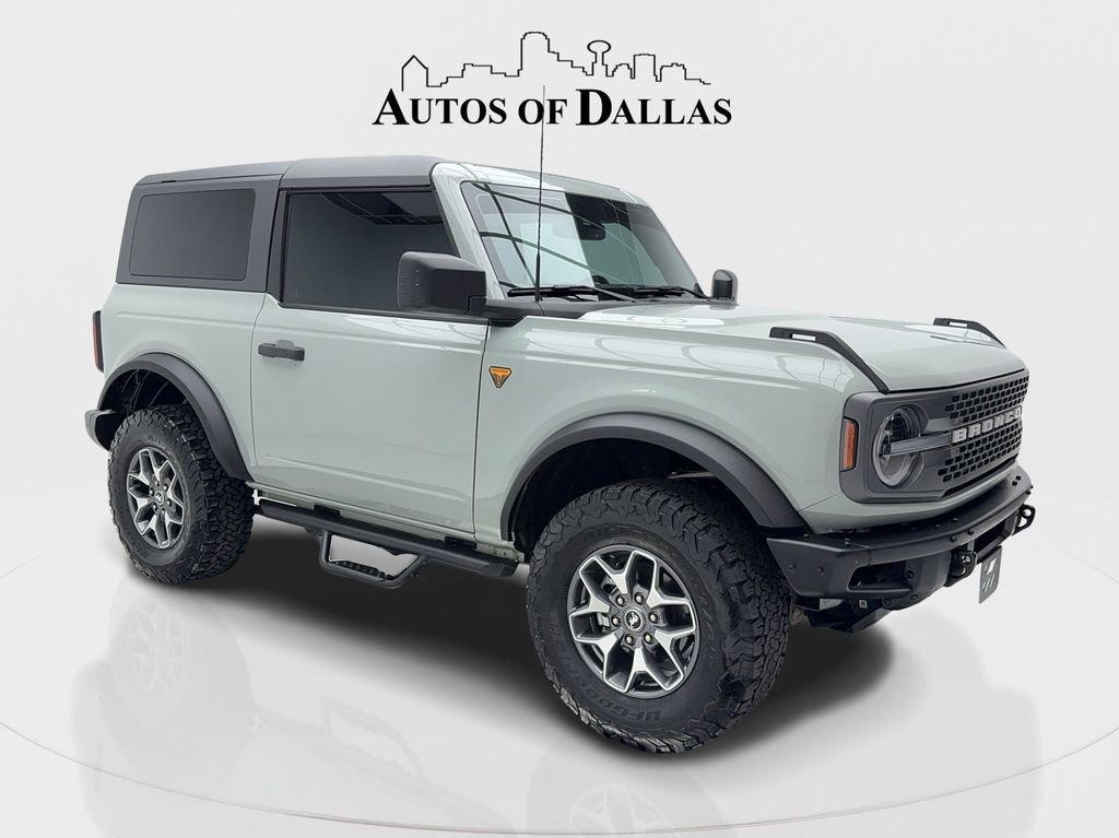 Used 2024 Ford Bronco Badlands image 2