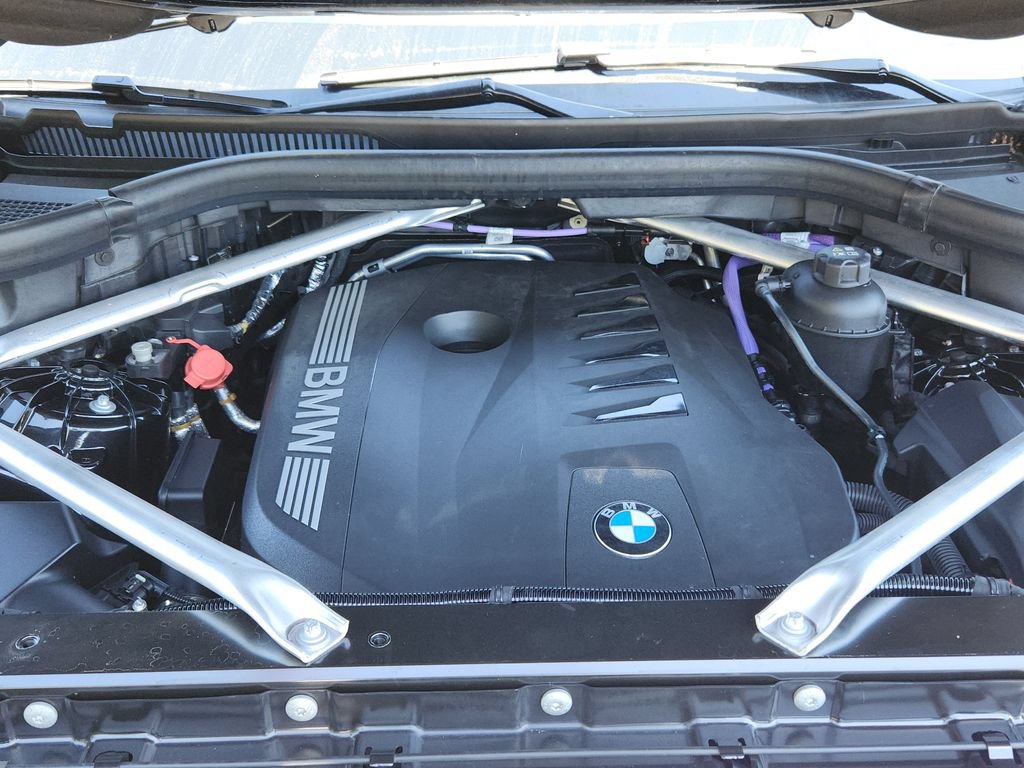 Used 2024 BMW X5 xDrive40i w/ M Sport Package AWD/4WD image 18