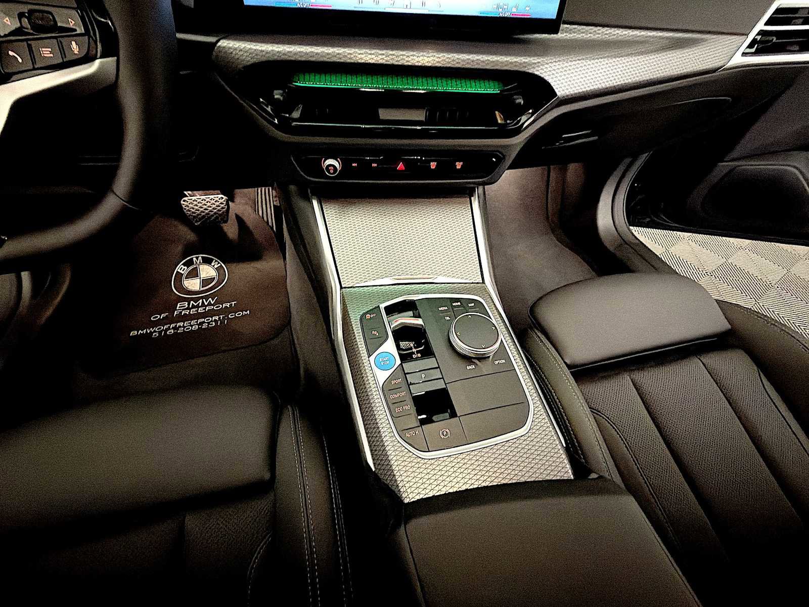 Used 2025 BMW i4 eDrive40 w/ Premium Package image 18