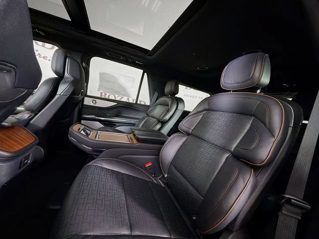 New 2026 Lincoln Navigator Black Label AWD/4WD image 27