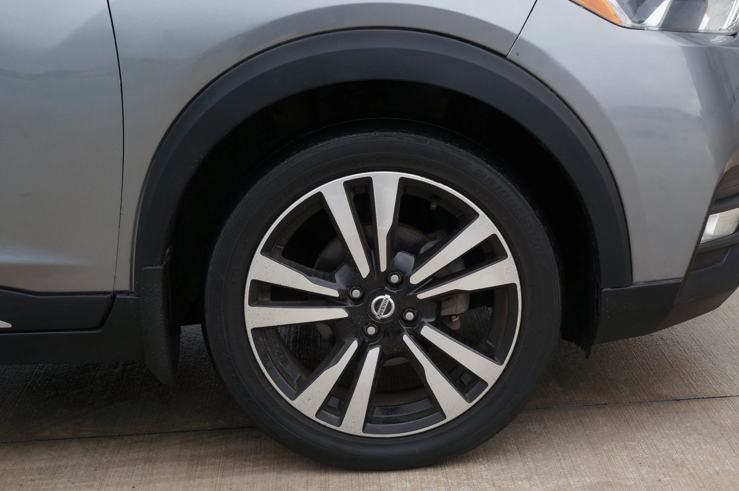 Used 2019 Nissan Kicks SR w/ SR Premium Package image 23