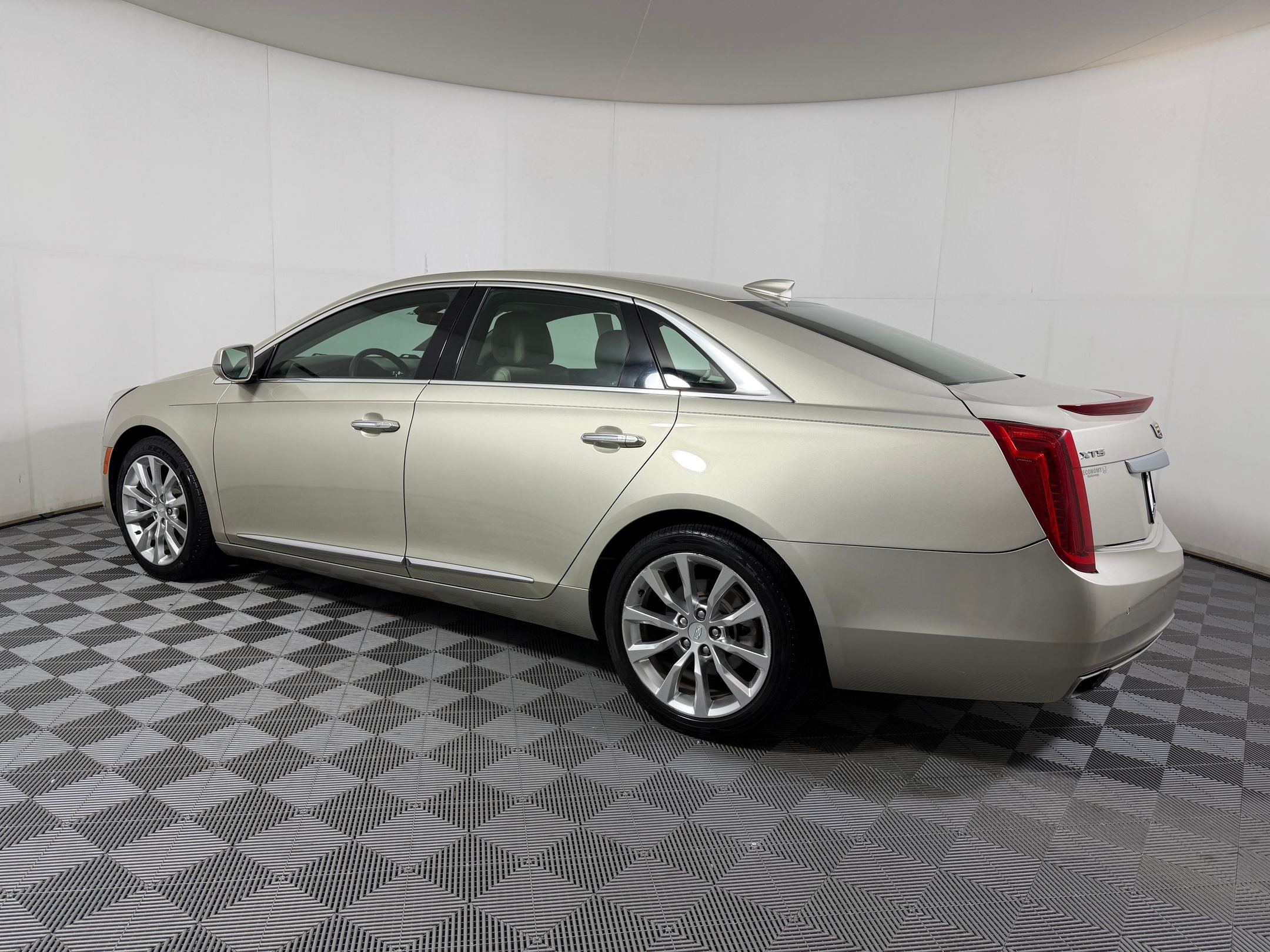 Used 2016 Cadillac XTS Luxury FWD image 20