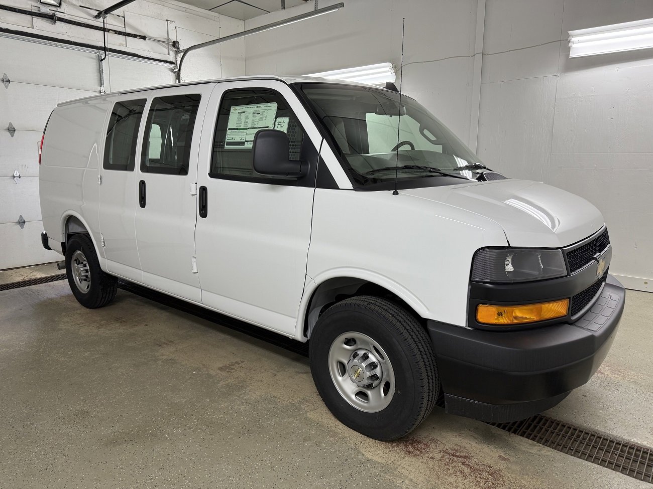 New 2025 Chevrolet Express 3500 w/ Driver Convenience Package image 1
