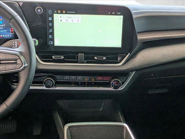 Used 2025 Chevrolet Equinox LT w/ Safety and Technology Package FWD image 14