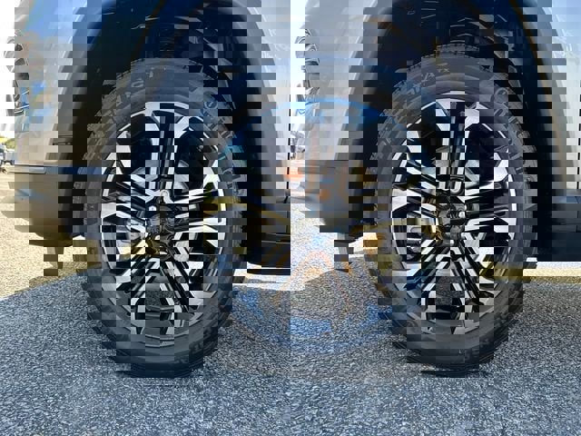 Used 2022 Jeep Compass Limited image 10