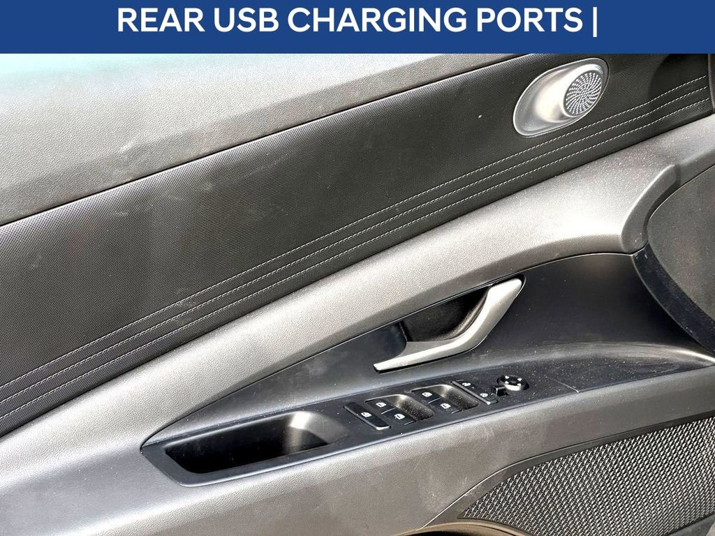 Used 2024 Hyundai Elantra SE image 13