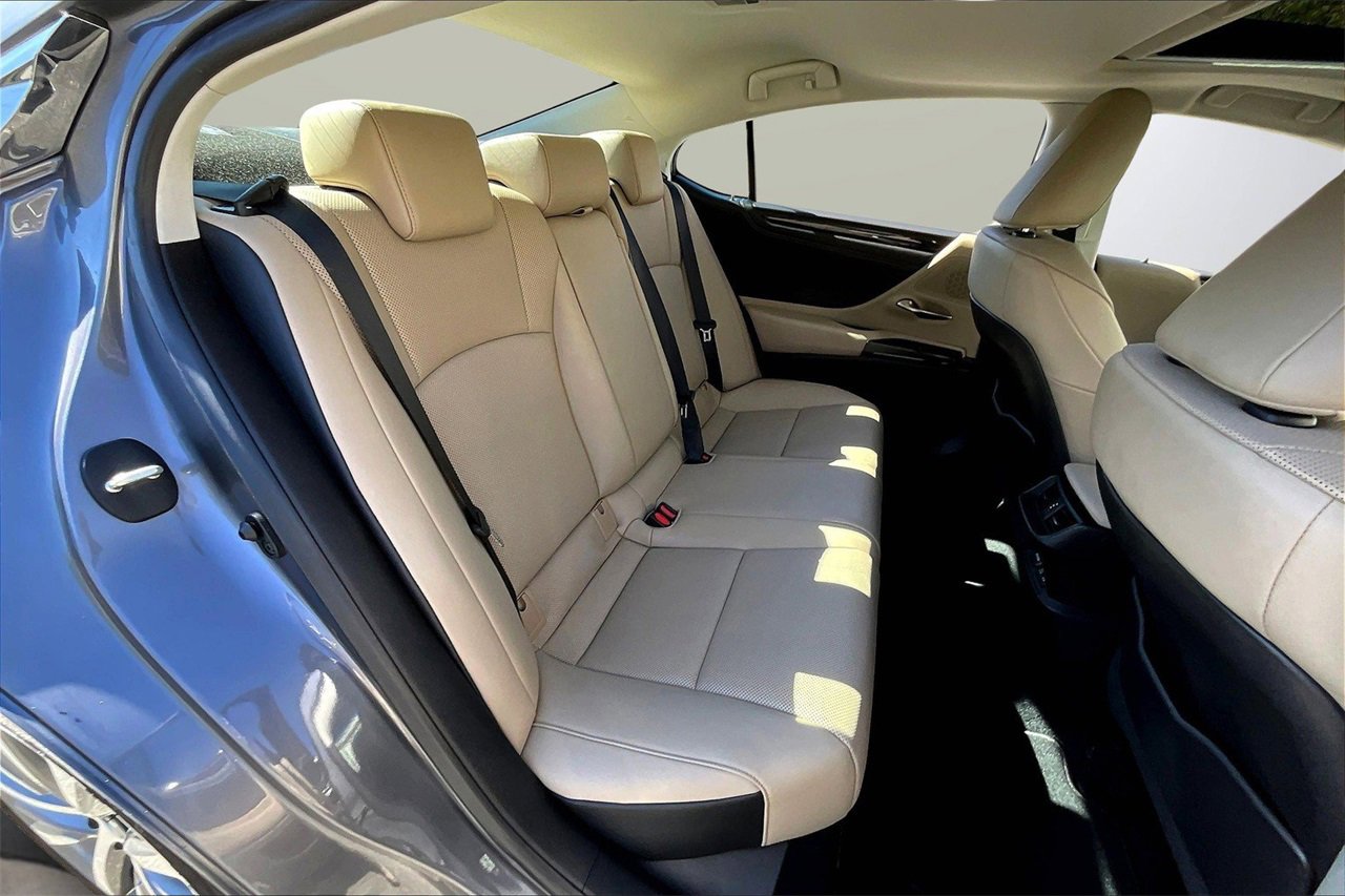 Used 2021 Lexus ES 350 w/ Premium Package image 23