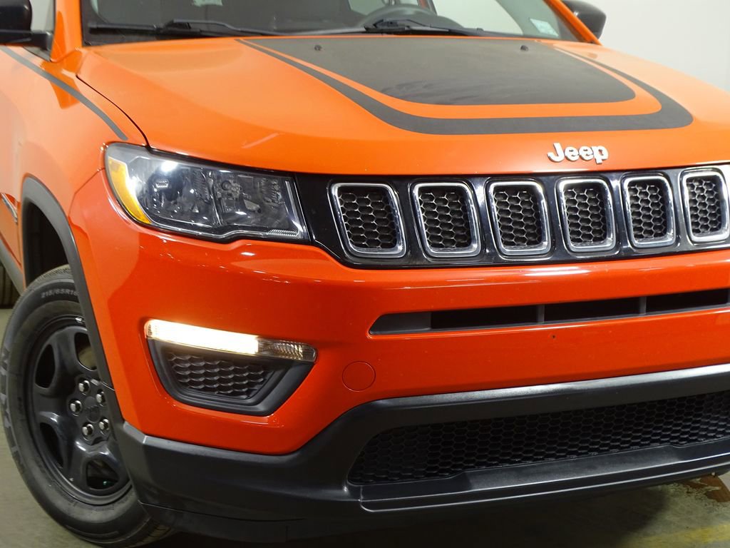 Used 2018 Jeep Compass Sport w/ Mopar Graphics Package image 42
