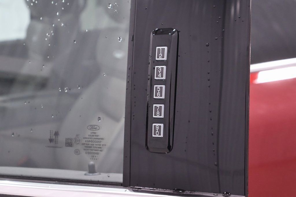 New 2026 Ford F350 Platinum w/ Platinum Plus Package image 32