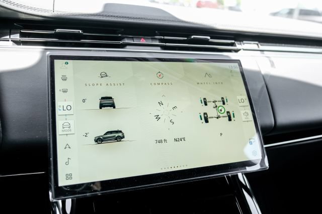 New 2026 Land Rover Range Rover Sport SE AWD/4WD image 41