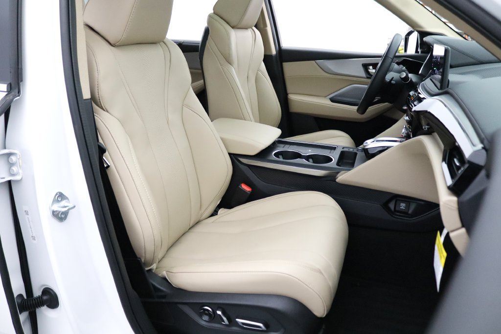 Certified 2026 Acura MDX w/ Technology Package AWD/4WD image 16