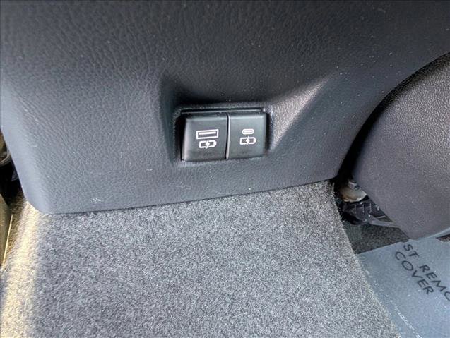 Used 2025 Toyota Camry LE image 17