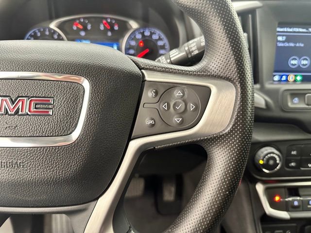 Used 2024 GMC Terrain SLE image 31