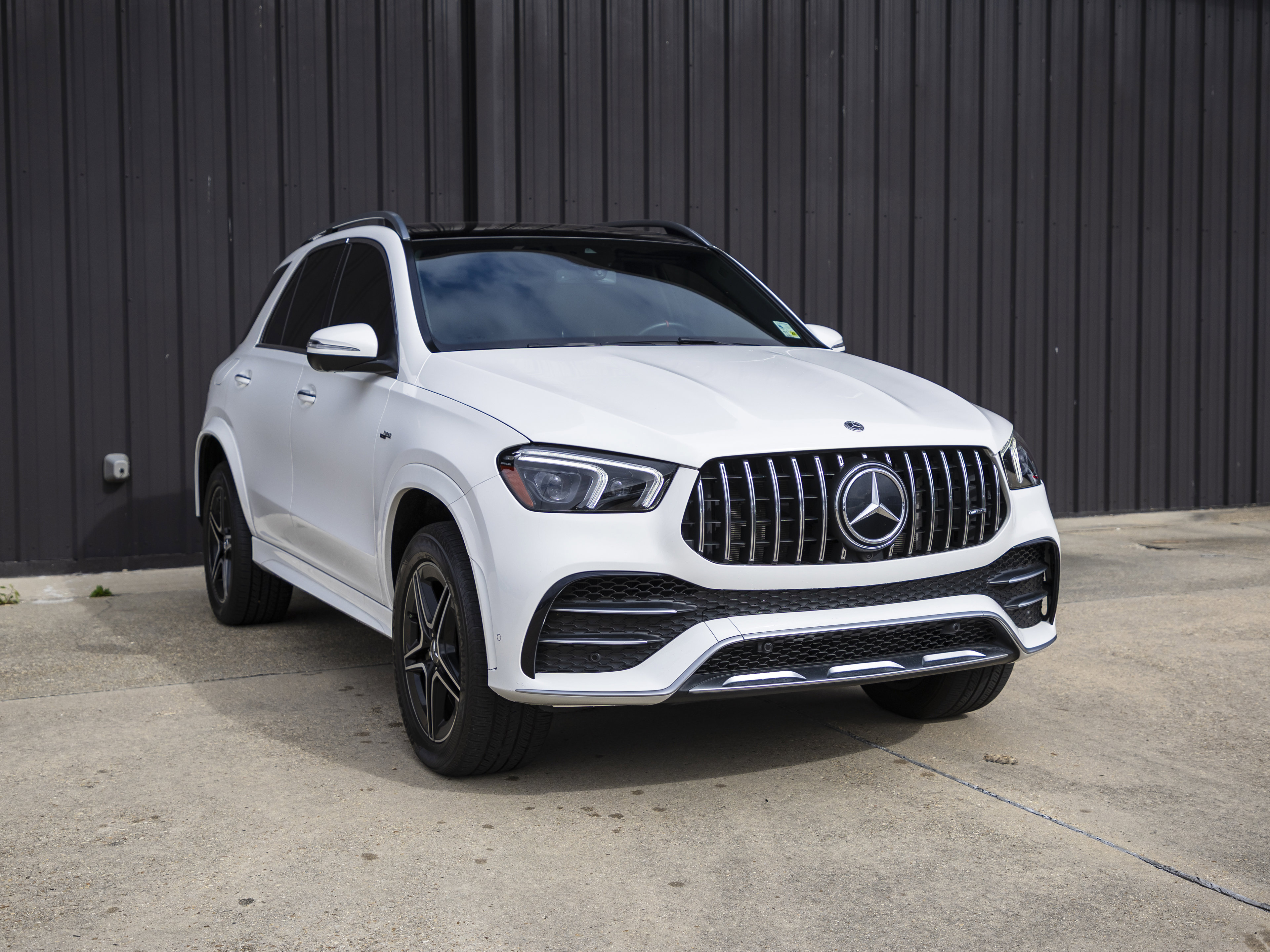 Used 2023 Mercedes-Benz GLE 53 AMG 4MATIC image 3