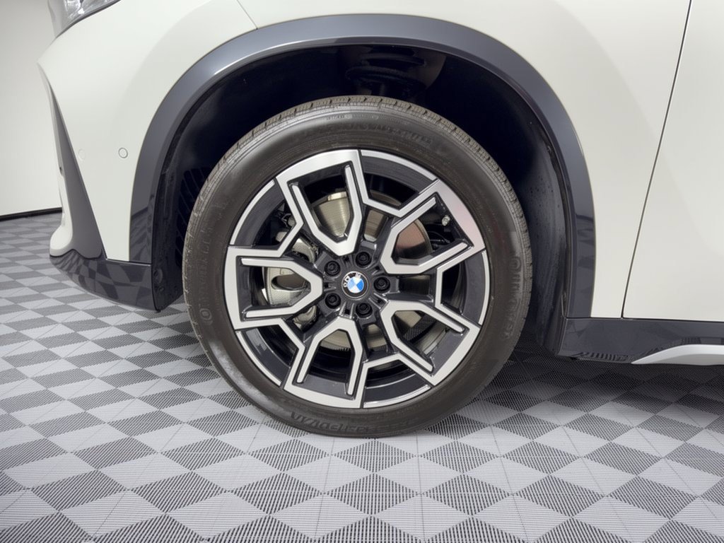 Certified 2026 BMW X1 xDrive28i AWD/4WD image 13