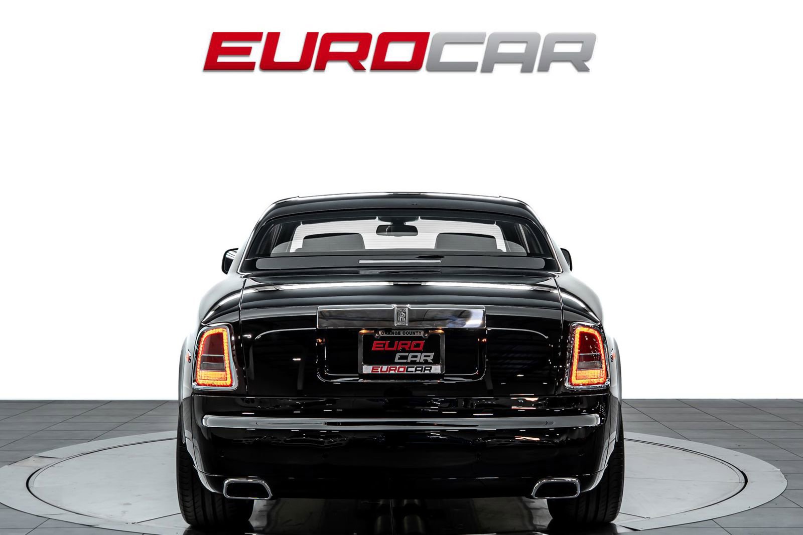 Used 2010 Rolls-Royce Phantom Coupe image 4