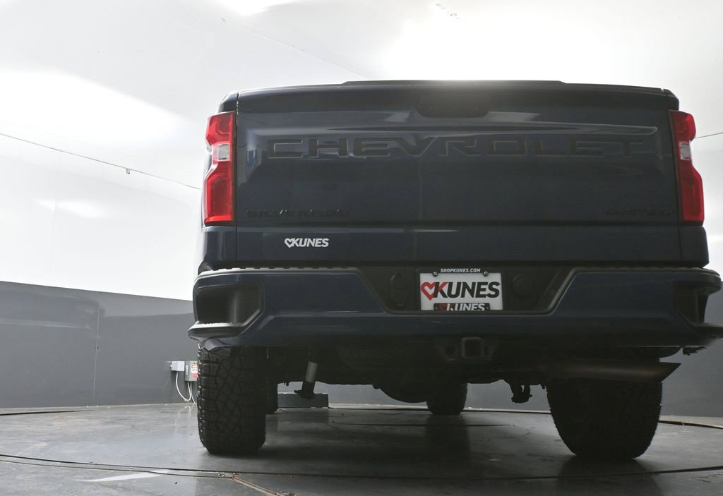 Used 2022 Chevrolet Silverado 1500 Custom w/ LPO, Dark Essentials Package AWD/4WD image 54